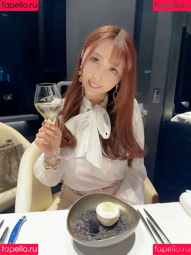 Momoiro Reku Onlyfans Photo Gallery 