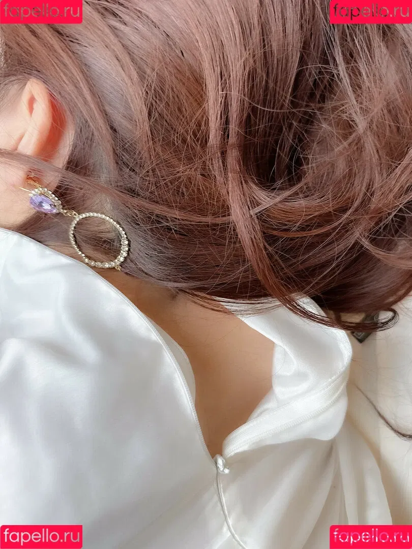 Momoiro Reku Onlyfans Photo Gallery 