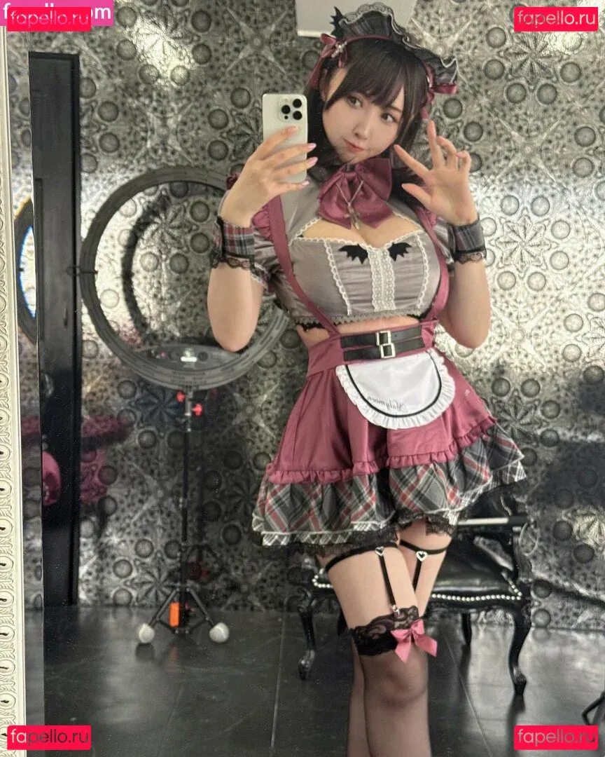 Momoiro Reku Onlyfans Photo Gallery 