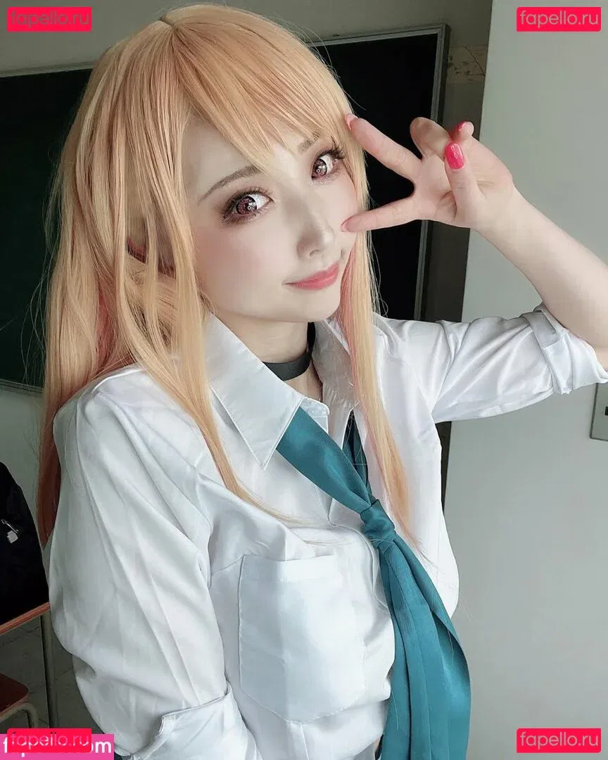 Momoiro Reku Onlyfans Photo Gallery 