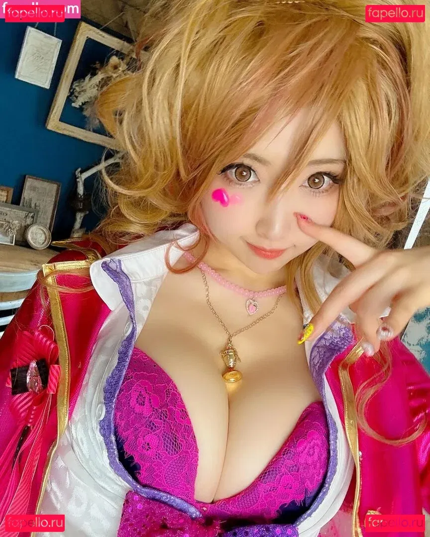 Momoiro Reku Onlyfans Photo Gallery 