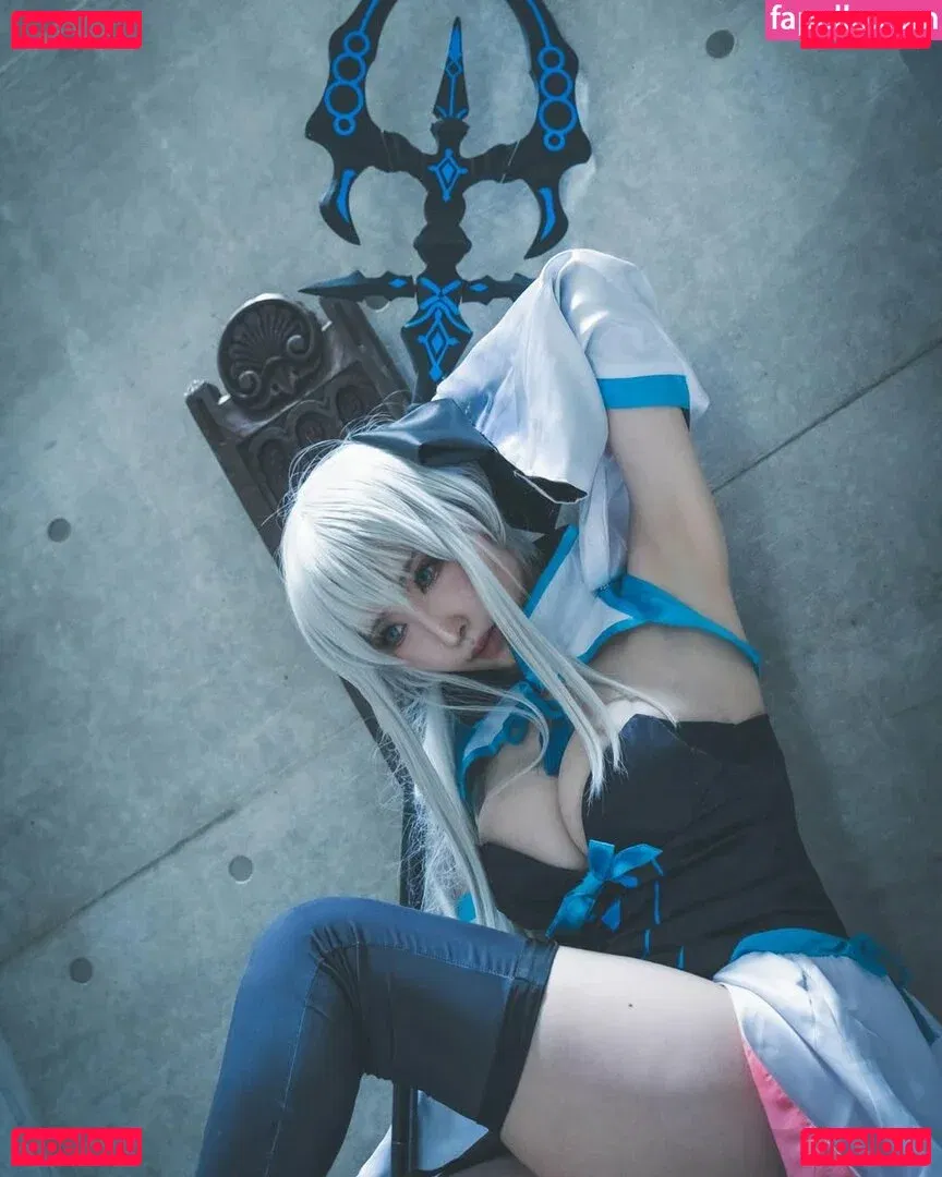 Momoiro Reku Onlyfans Photo Gallery 