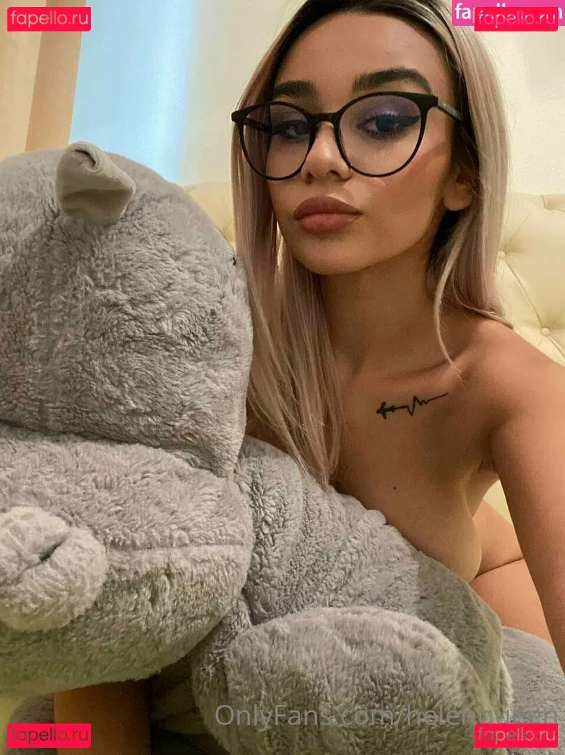 Helenqueen Onlyfans Photo Gallery 