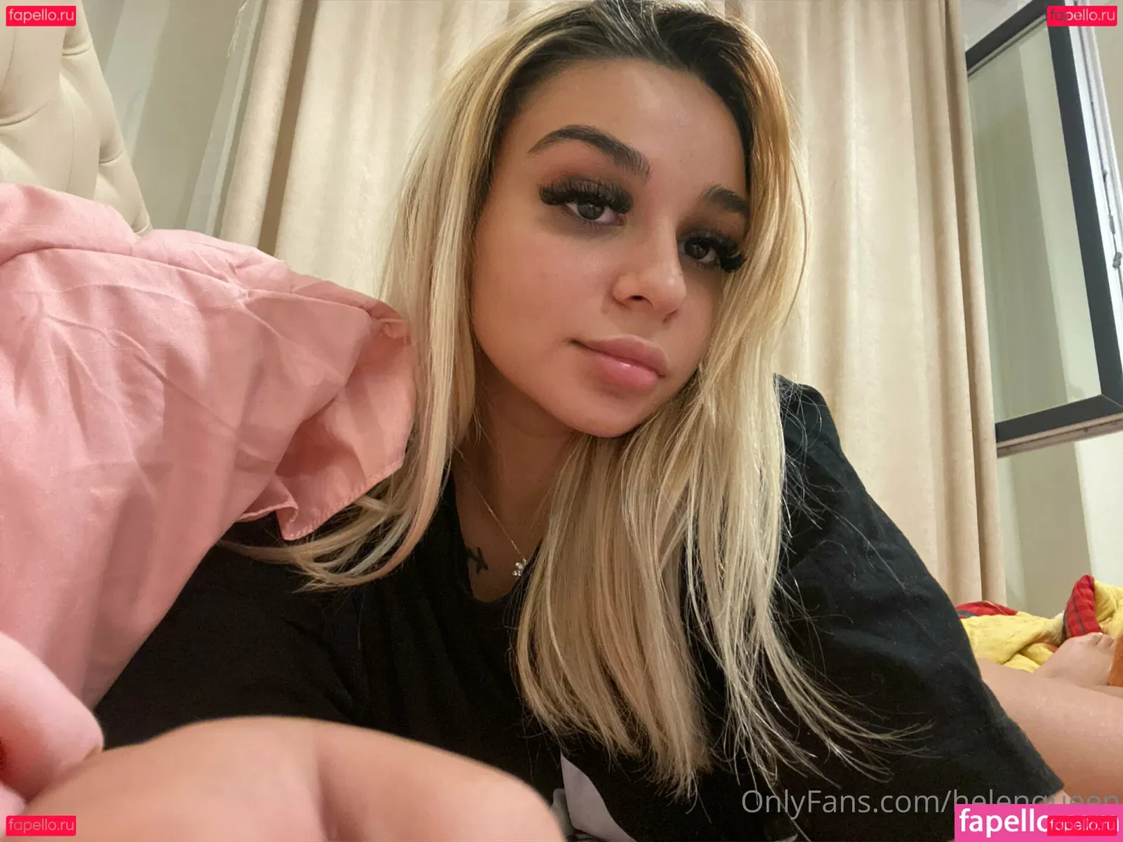 Helenqueen Onlyfans Photo Gallery 