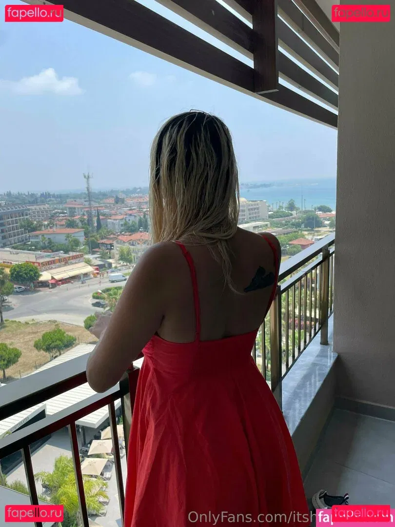 Helenqueen Onlyfans Photo Gallery 