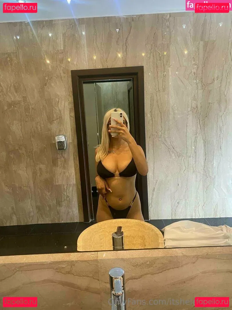 Helenqueen Onlyfans Photo Gallery 