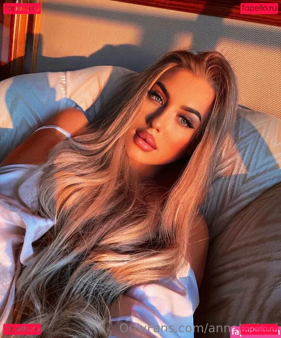 annabarby Onlyfans Photo Gallery 