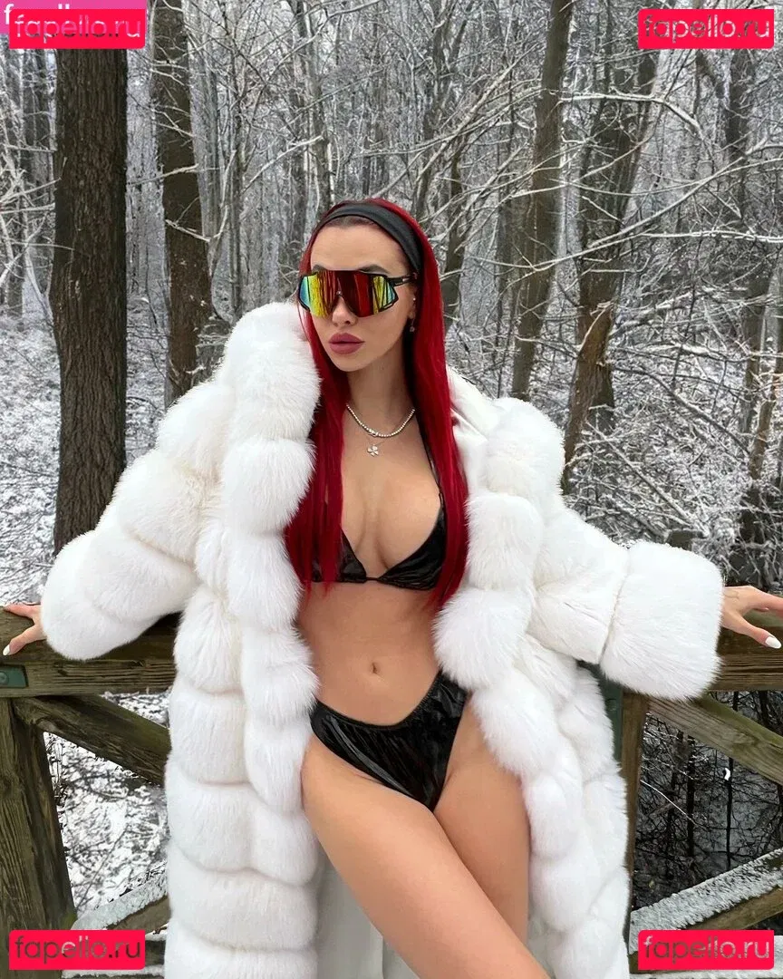 Valentina Fradegrada Onlyfans Photo Gallery 