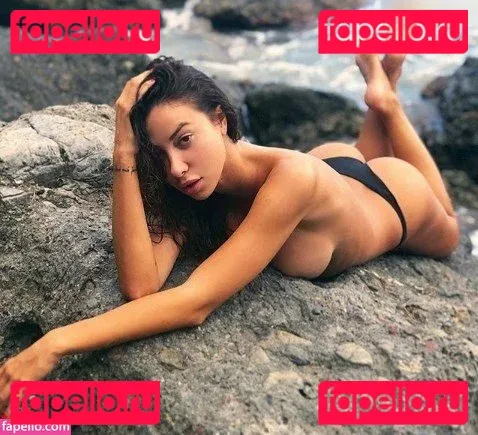 Valentina Fradegrada Onlyfans Photo Gallery 