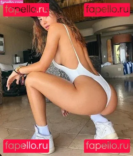 Valentina Fradegrada Onlyfans Photo Gallery 