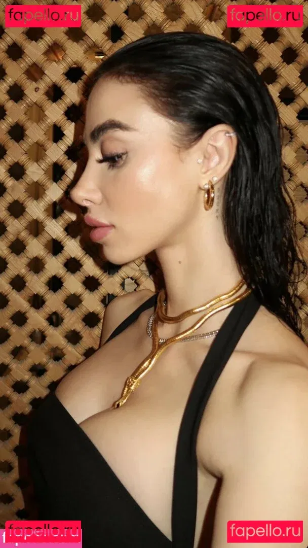 Valentina Fradegrada Onlyfans Photo Gallery 