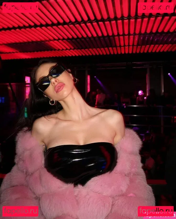 Valentina Fradegrada Onlyfans Photo Gallery 