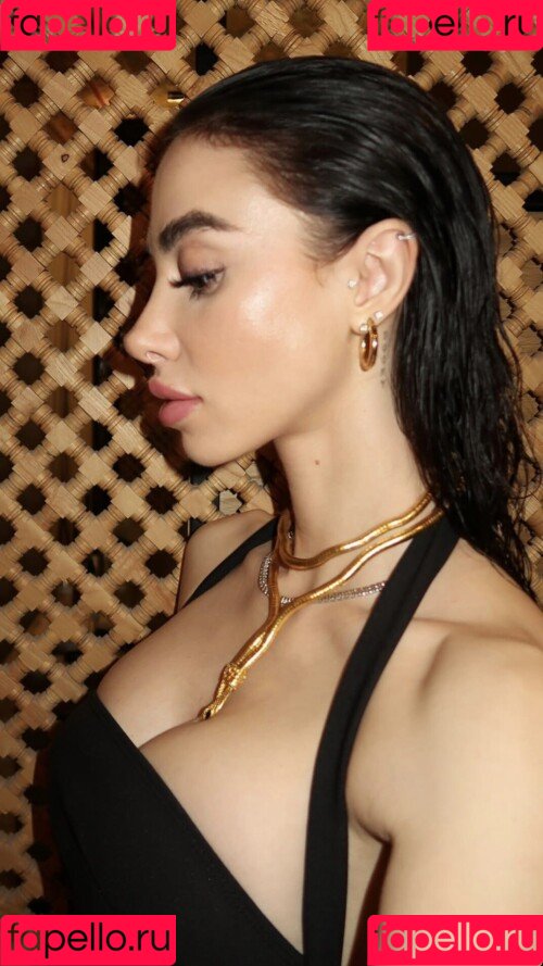 Valentina Fradegrada Onlyfans Photo Gallery 