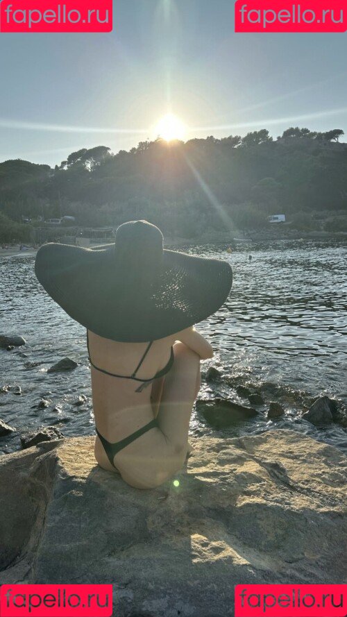 Valentina Fradegrada Onlyfans Photo Gallery 