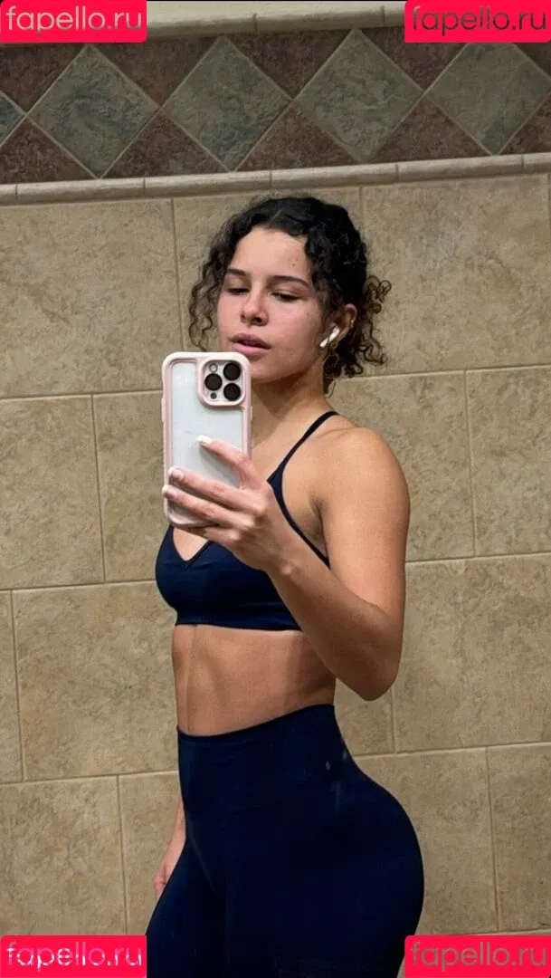 Gabriella Saraivah Onlyfans Photo Gallery 