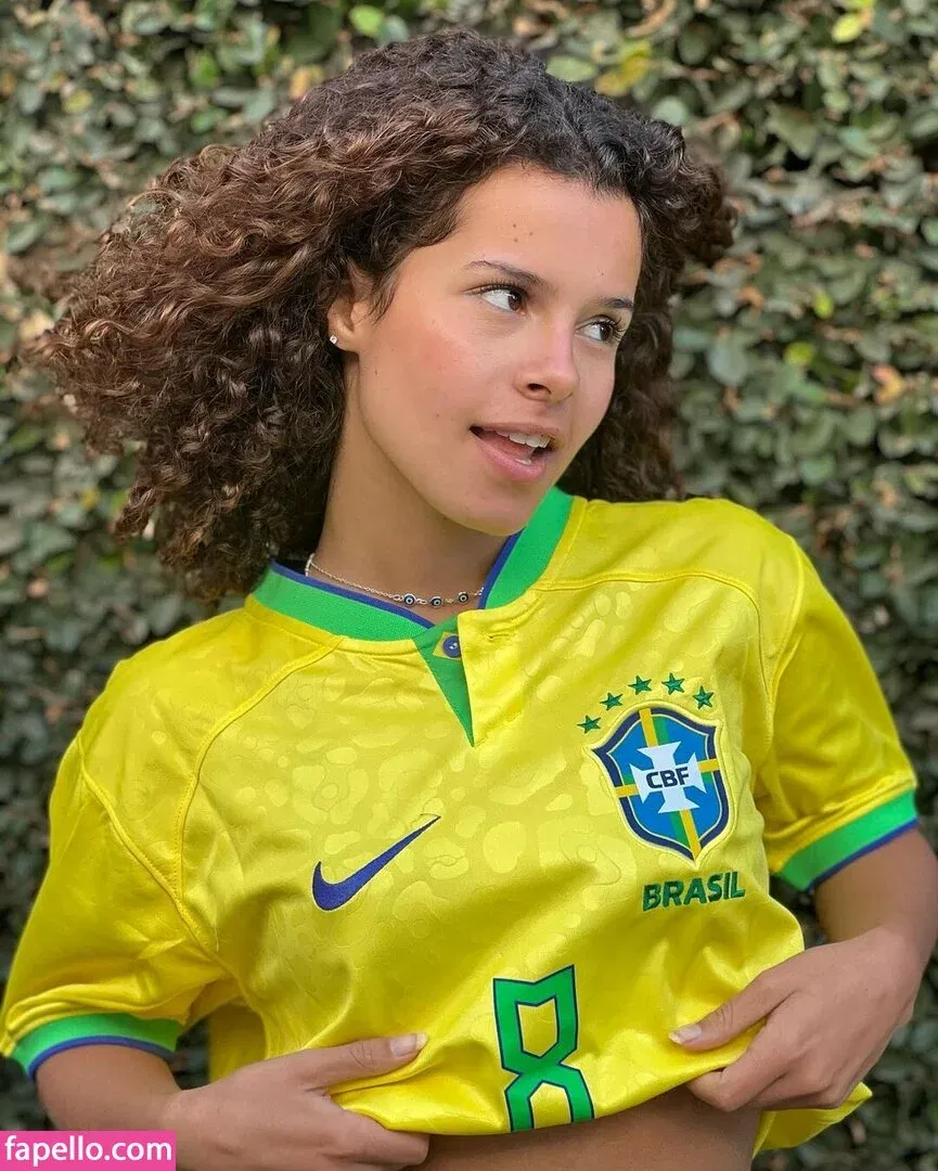 Gabriella Saraivah Onlyfans Photo Gallery 