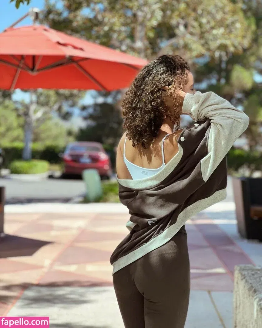 Gabriella Saraivah Onlyfans Photo Gallery 