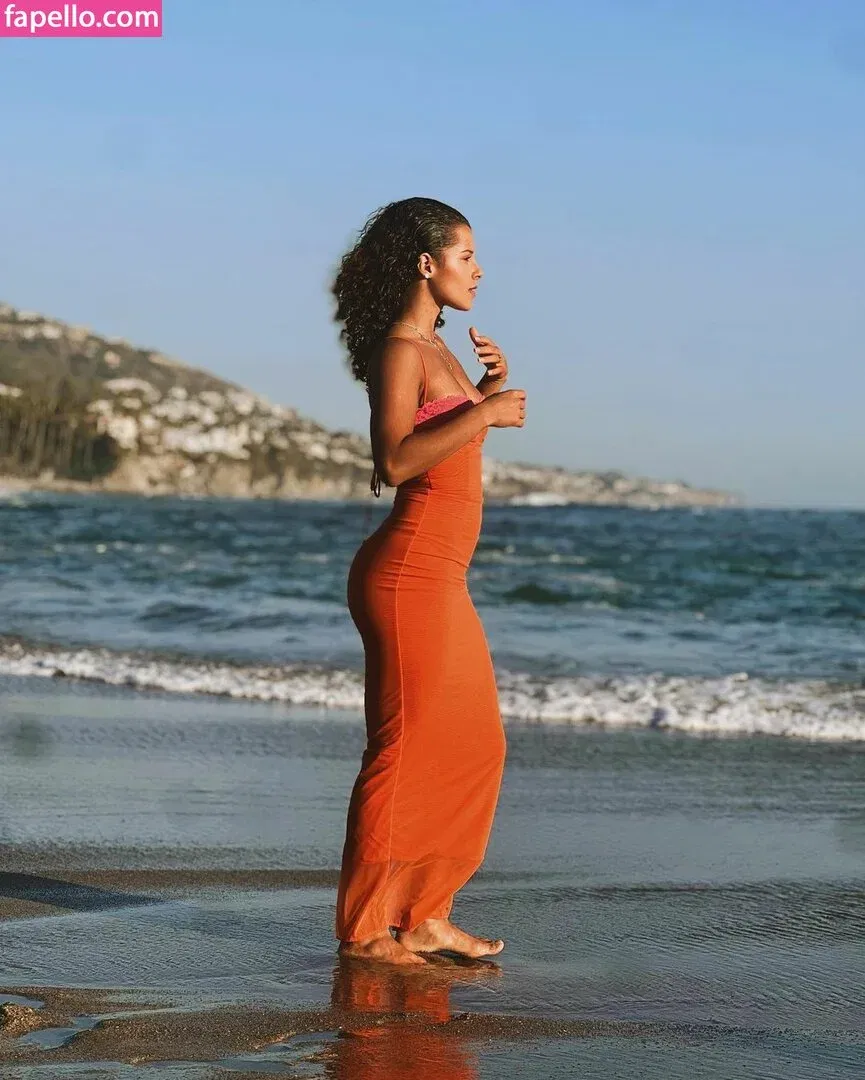 Gabriella Saraivah Onlyfans Photo Gallery 