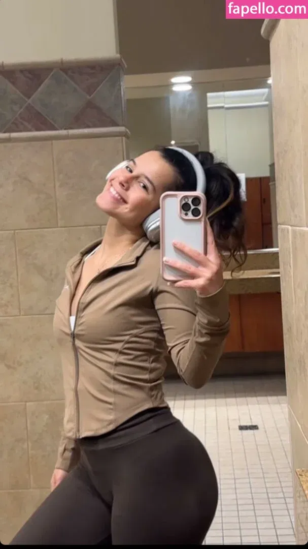 Gabriella Saraivah Onlyfans Photo Gallery 