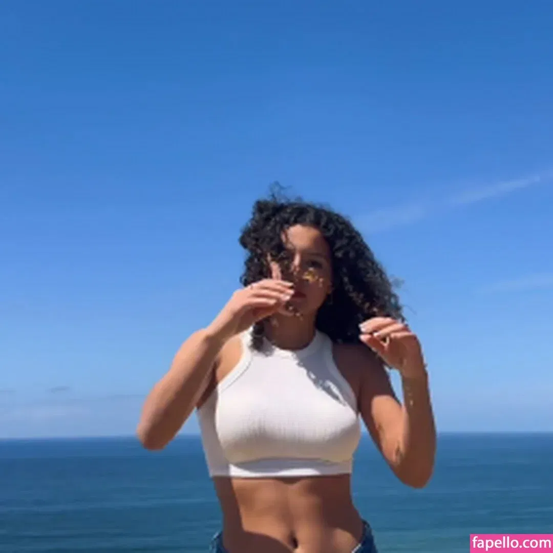 Gabriella Saraivah Onlyfans Photo Gallery 