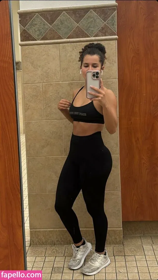 Gabriella Saraivah Onlyfans Photo Gallery 