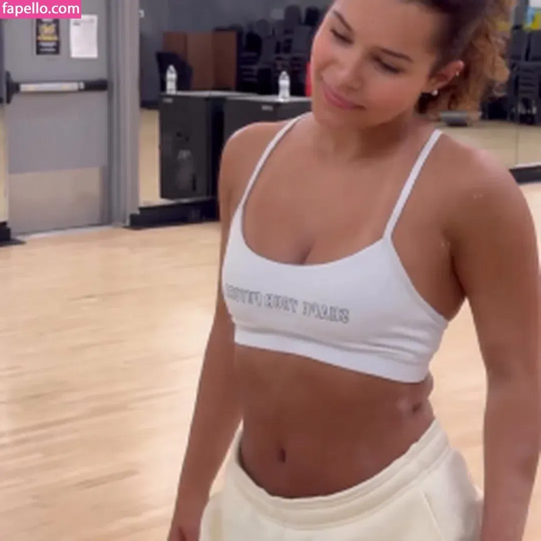 Gabriella Saraivah Onlyfans Photo Gallery 