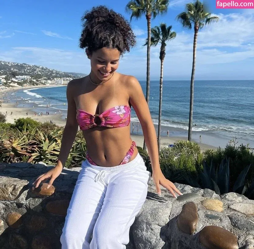 Gabriella Saraivah Onlyfans Photo Gallery 