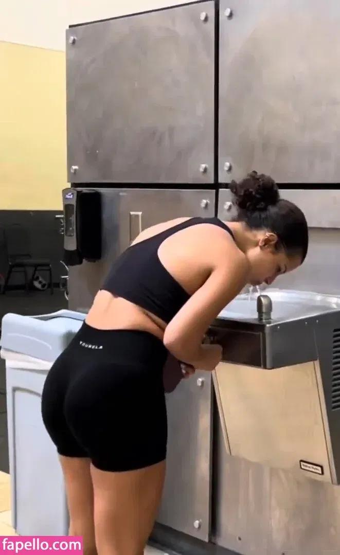 Gabriella Saraivah Onlyfans Photo Gallery 