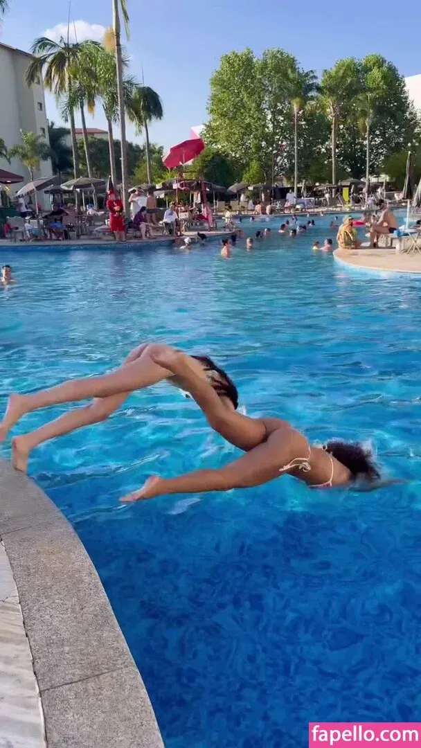 Gabriella Saraivah Onlyfans Photo Gallery 