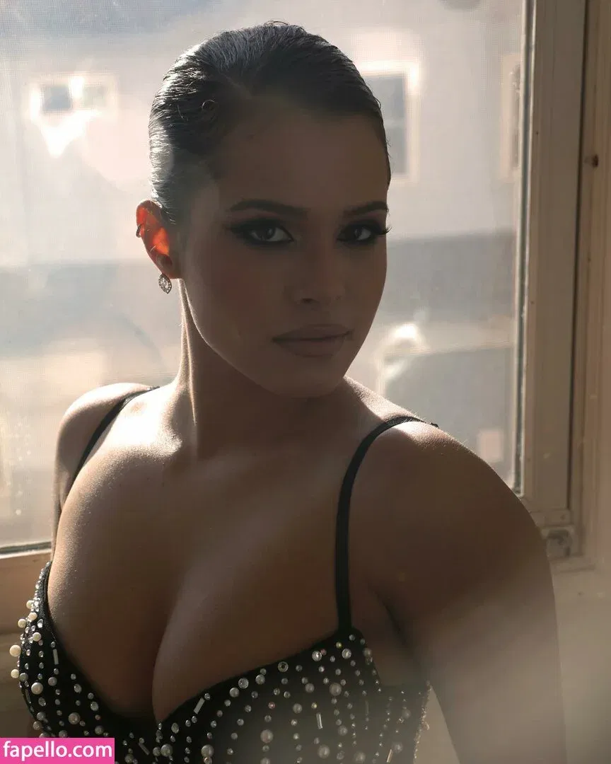 Gabriella Saraivah Onlyfans Photo Gallery 