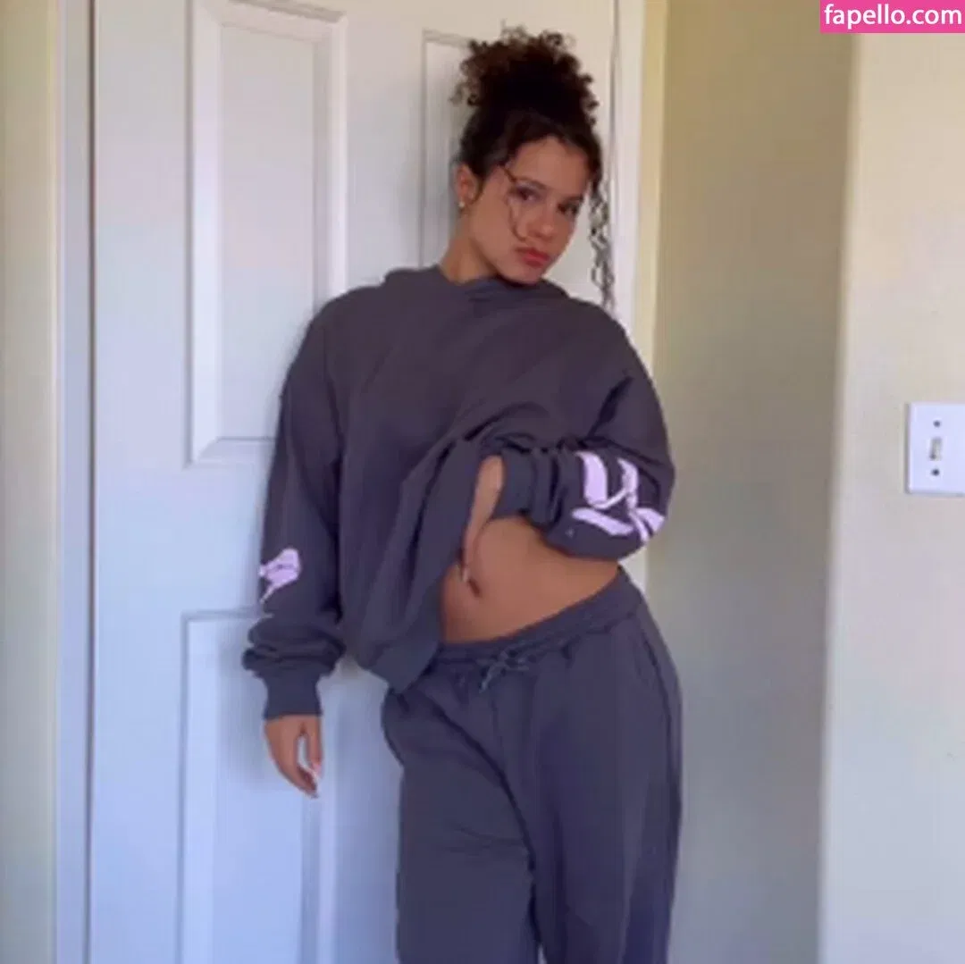 Gabriella Saraivah Onlyfans Photo Gallery 