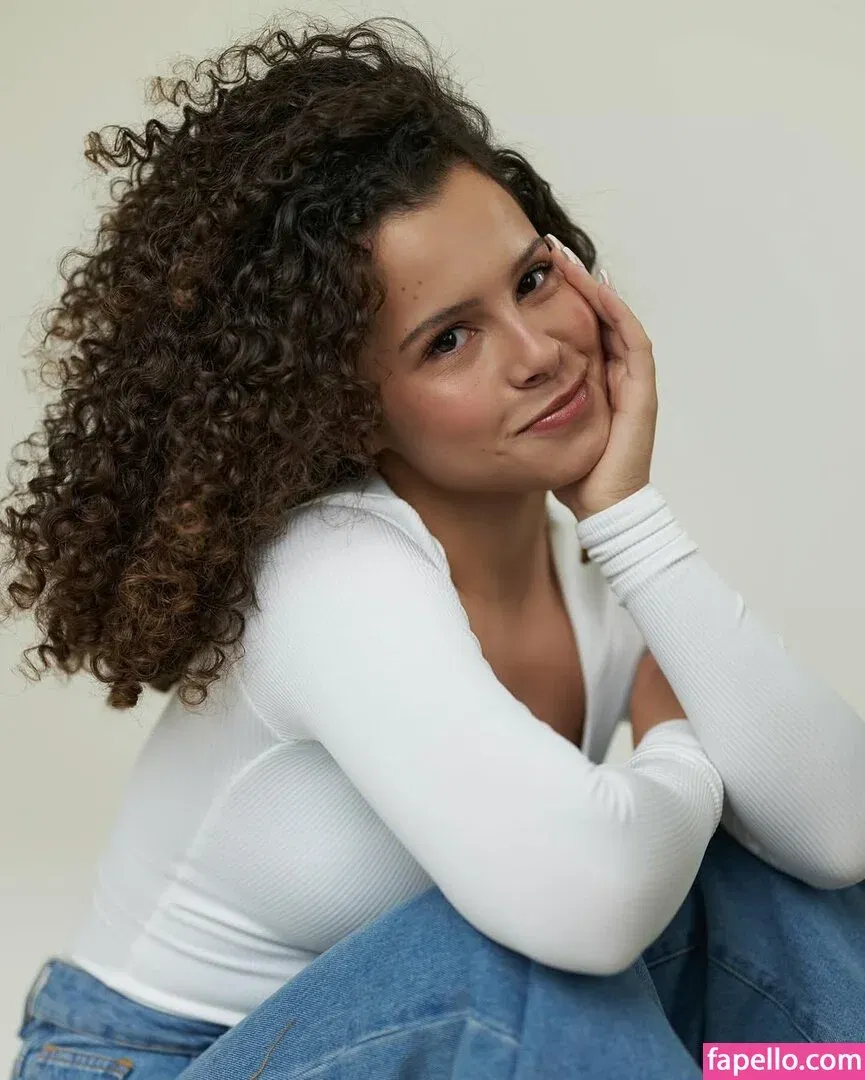 Gabriella Saraivah Onlyfans Photo Gallery 