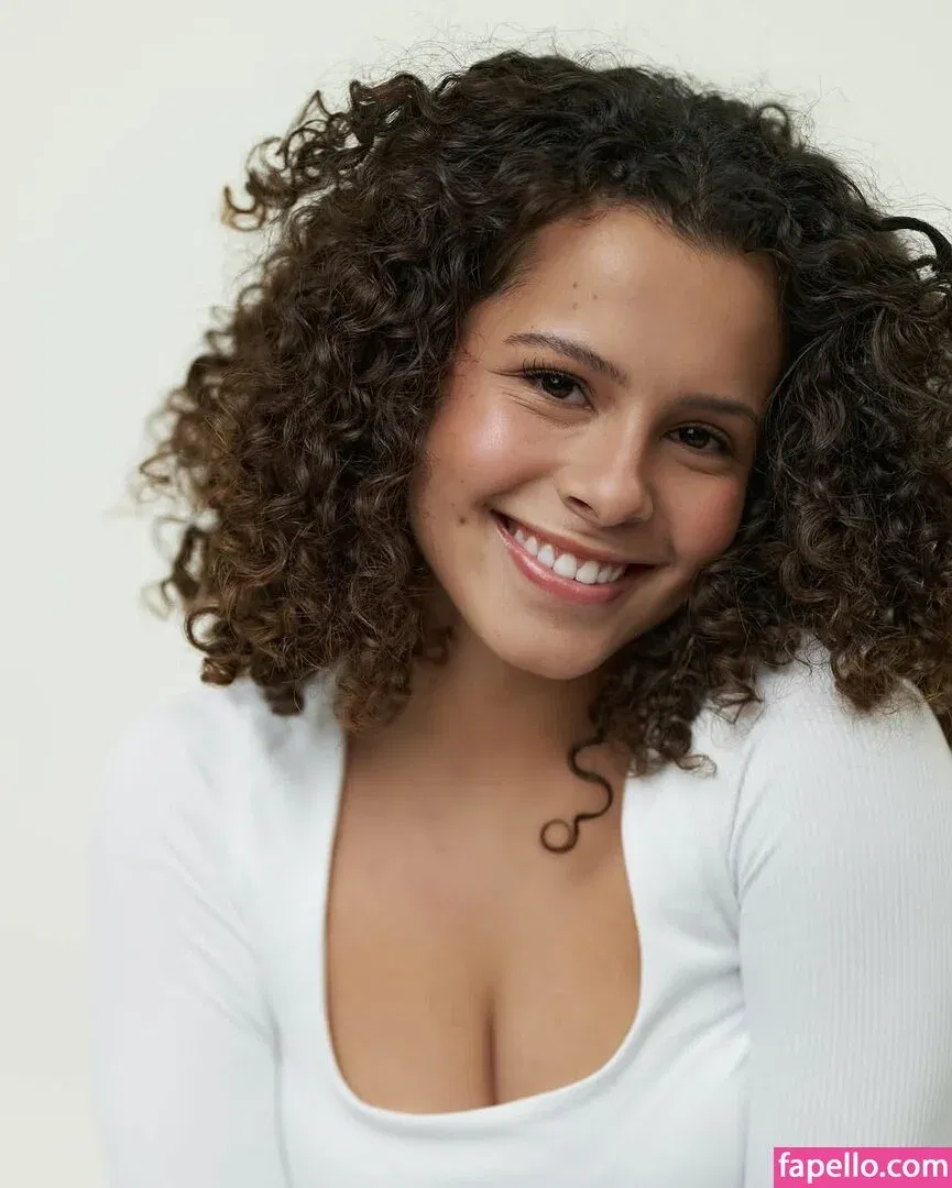 Gabriella Saraivah Onlyfans Photo Gallery 