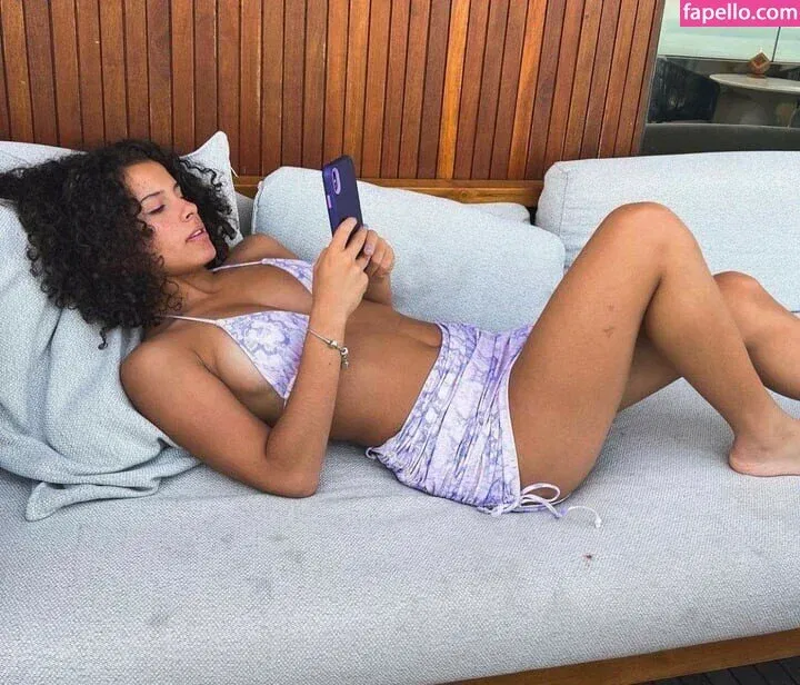 Gabriella Saraivah Onlyfans Photo Gallery 