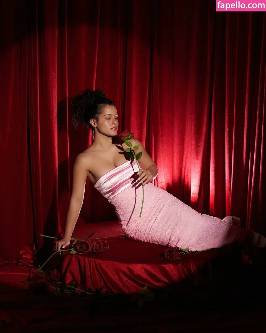 Gabriella Saraivah Onlyfans Photo Gallery 