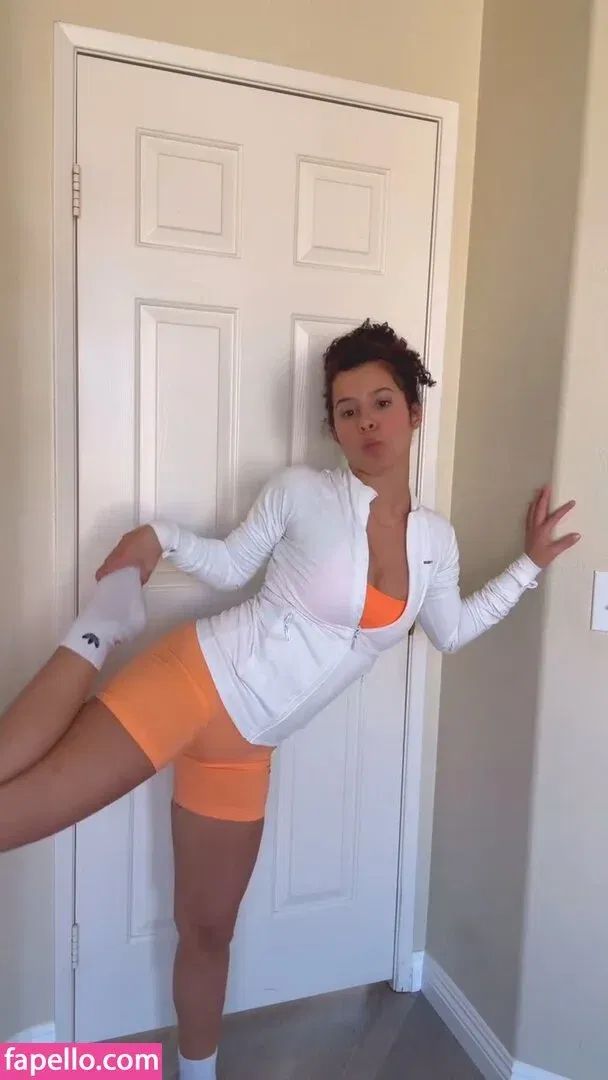 Gabriella Saraivah Onlyfans Photo Gallery 