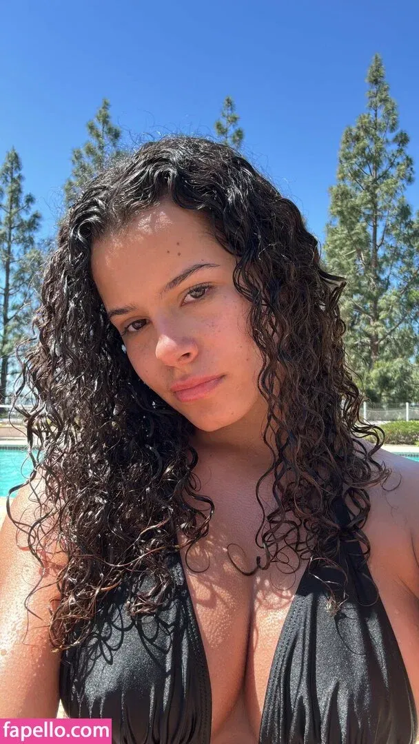 Gabriella Saraivah Onlyfans Photo Gallery 