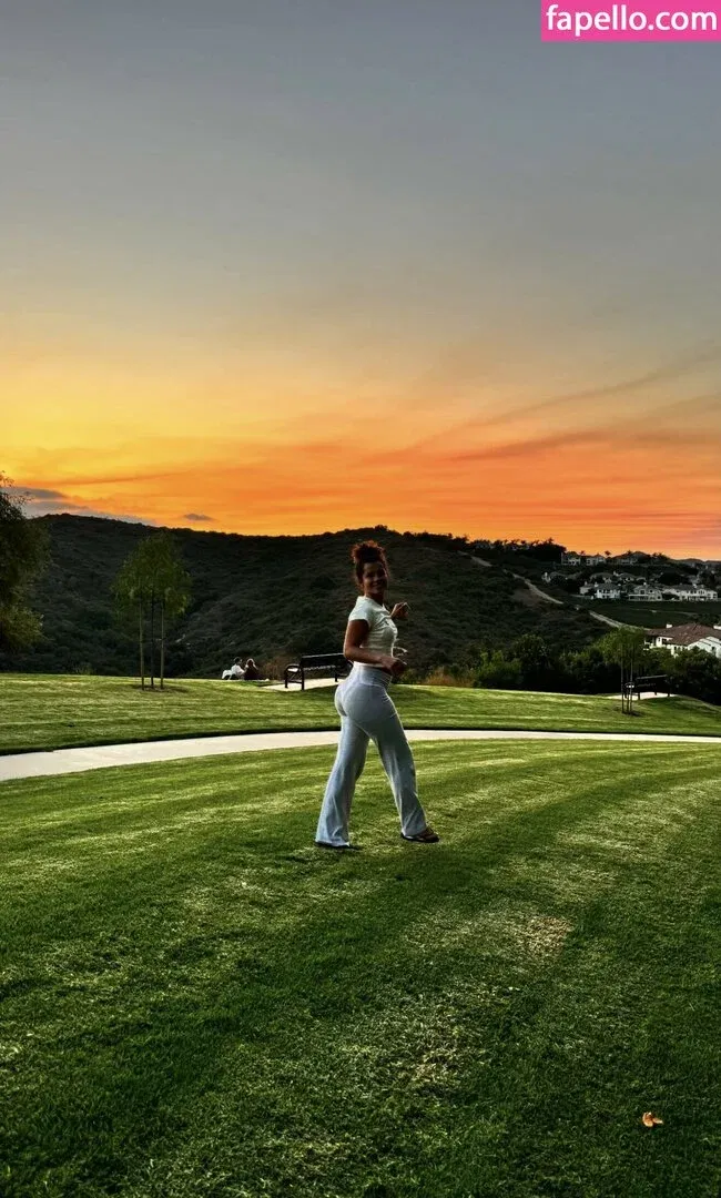 Gabriella Saraivah Onlyfans Photo Gallery 