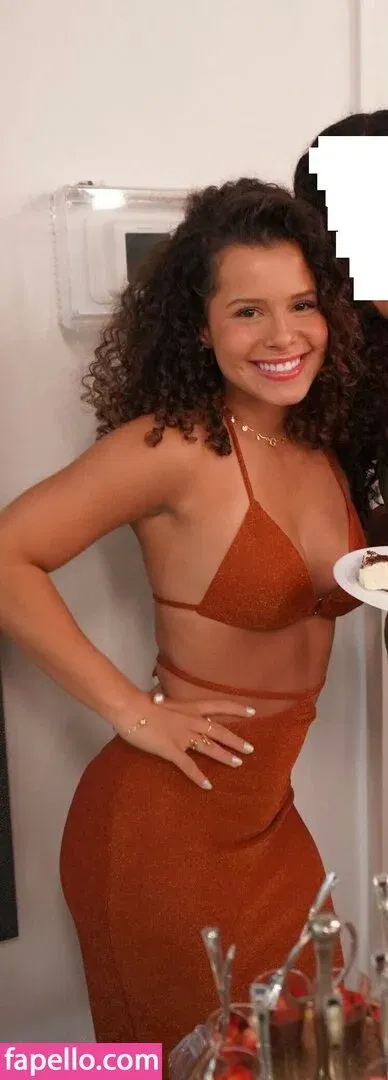 Gabriella Saraivah Onlyfans Photo Gallery 