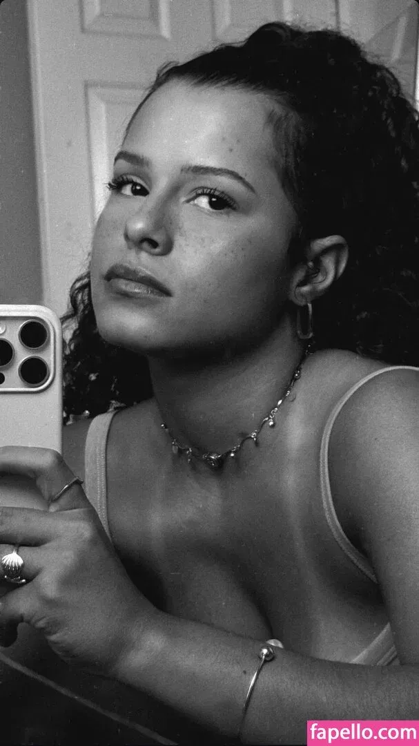 Gabriella Saraivah Onlyfans Photo Gallery 