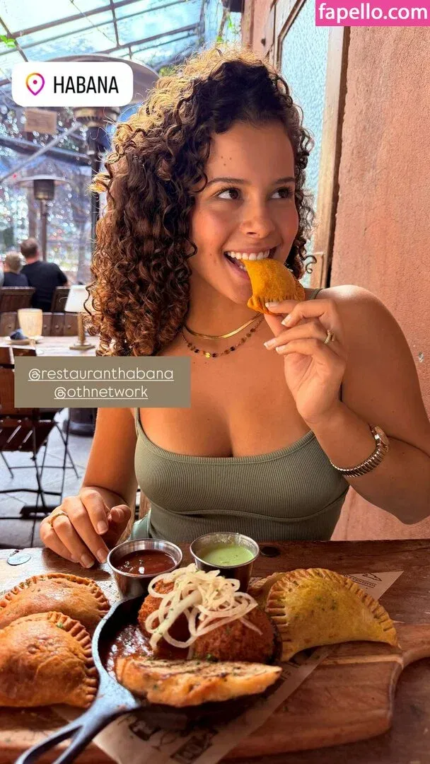 Gabriella Saraivah Onlyfans Photo Gallery 