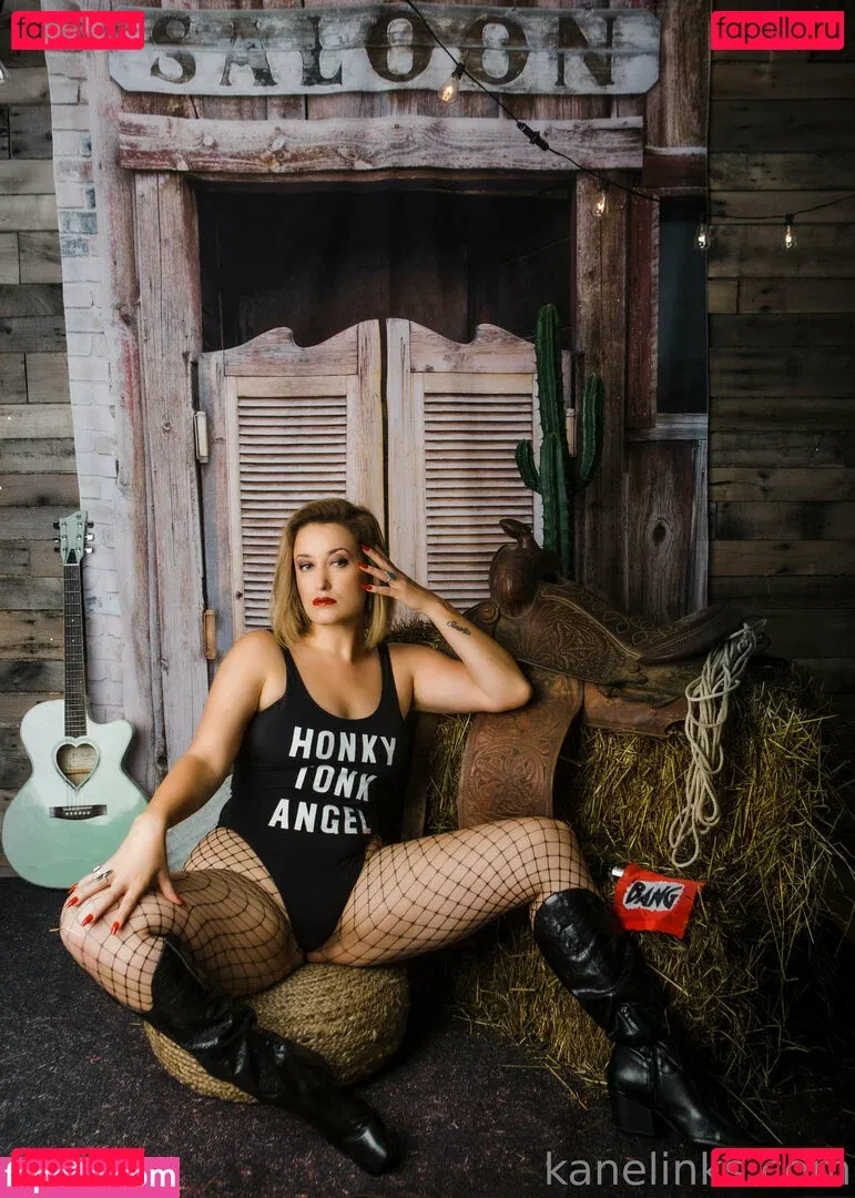 kimberlykane Onlyfans Photo Gallery 