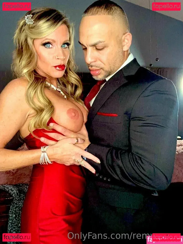 remyreyez Onlyfans Photo Gallery 