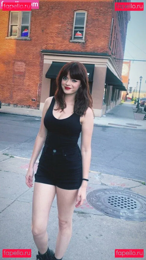 Sally LoMonaco Onlyfans Photo Gallery 