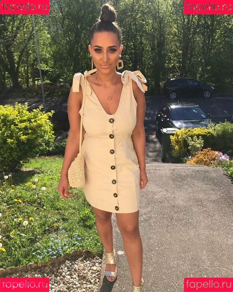 Sarah Malcolm Onlyfans Photo Gallery 