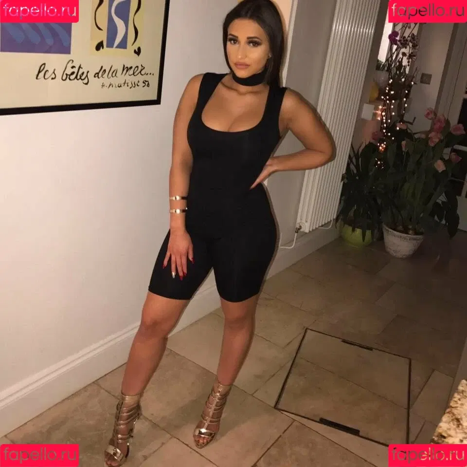 Sarah Malcolm Onlyfans Photo Gallery 