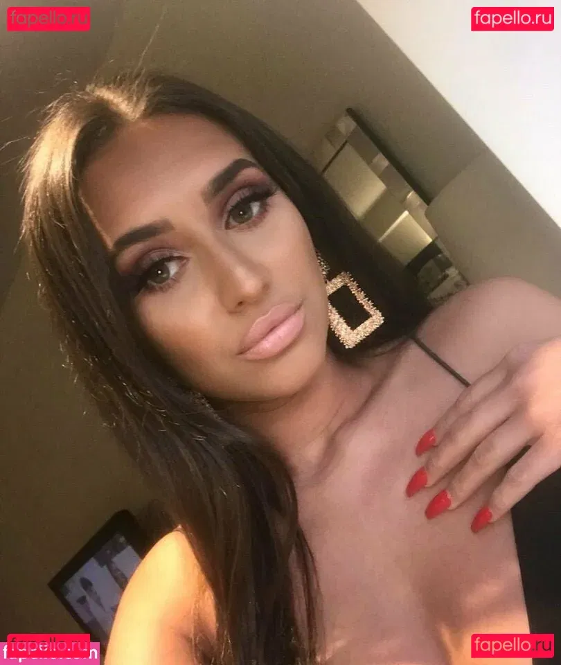 Sarah Malcolm Onlyfans Photo Gallery 