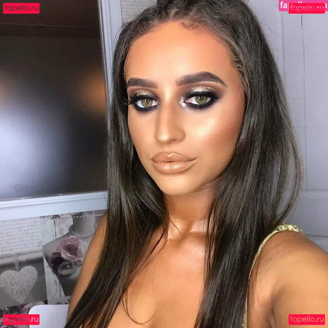 Sarah Malcolm Onlyfans Photo Gallery 