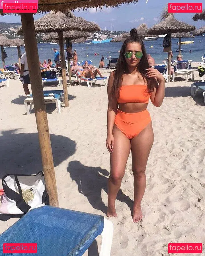 Sarah Malcolm Onlyfans Photo Gallery 