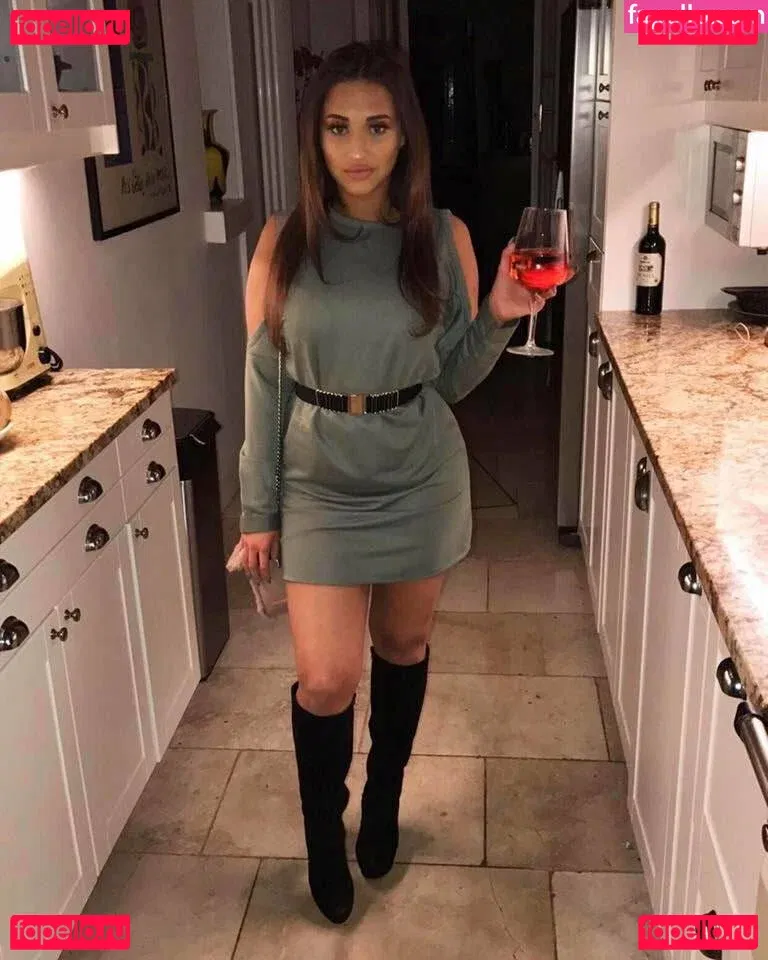 Sarah Malcolm Onlyfans Photo Gallery 